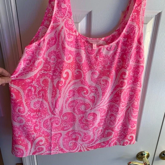 Lilly Pulitzer Pink and White Patterned Top - Picture 4 of 8